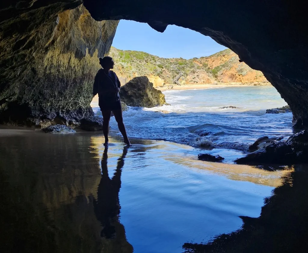 is the great ocean road east to west or north to south